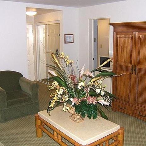 Castaways Resort And Suites Freeport Buitenkant foto